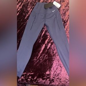Nike Dri-fit hi-rise leggings